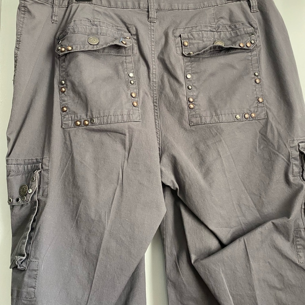 Gitano Gray Cargo Pants, Size 16 W - Picture 4 of 8